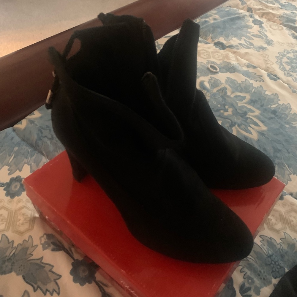 Boots black